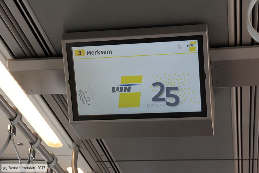 Straßenbahn Antwerpen - 7334 - Innenansicht
/ Bild: antwerpen7334_bk1708210198.jpg Straßenbahn Antwerpen - 7334 - Innenansicht
/ Bild: antwerpen7334_bk1708210198.jpg