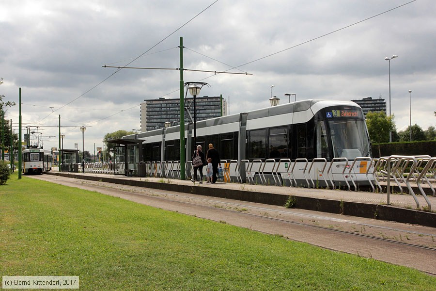 Straßenbahn Antwerpen - 7334
/ Bild: antwerpen7334_bk1708210203.jpg Straßenbahn Antwerpen - 7334
/ Bild: antwerpen7334_bk1708210203.jpg