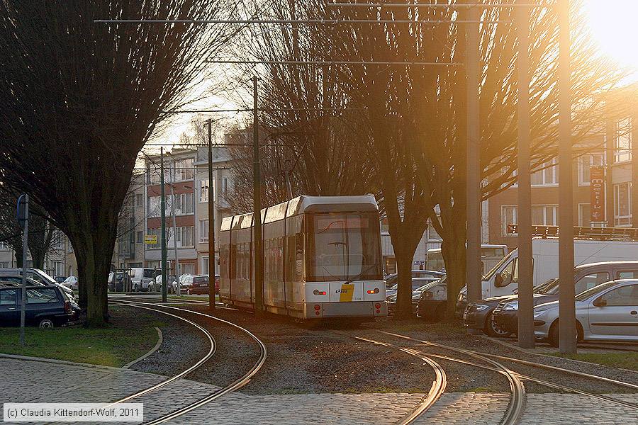 Straßenbahn Antwerpen - 7206
/ Bild: antwerpen7206_cw1102220421.jpg Straßenbahn Antwerpen - 7206
/ Bild: antwerpen7206_cw1102220421.jpg