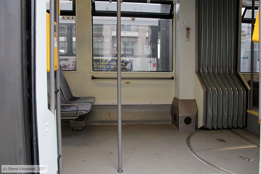 Straßenbahn Antwerpen - 7207 - Innenansicht
/ Bild: antwerpen7207_bk1708210391.jpg