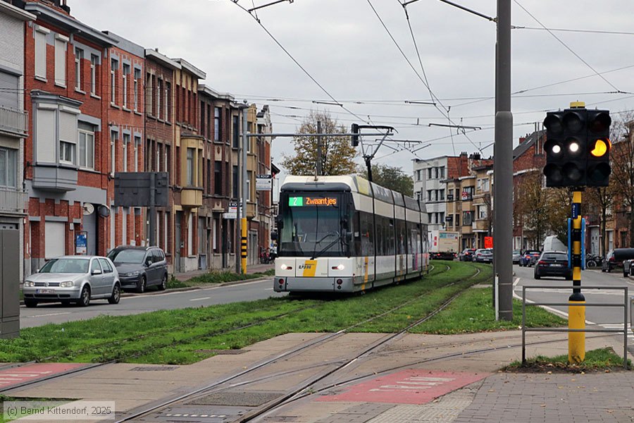 Straßenbahn Antwerpen - 7209
/ Bild: antwerpen7209_bk2510290120.jpg Straßenbahn Antwerpen - 7209
/ Bild: antwerpen7209_bk2510290120.jpg
