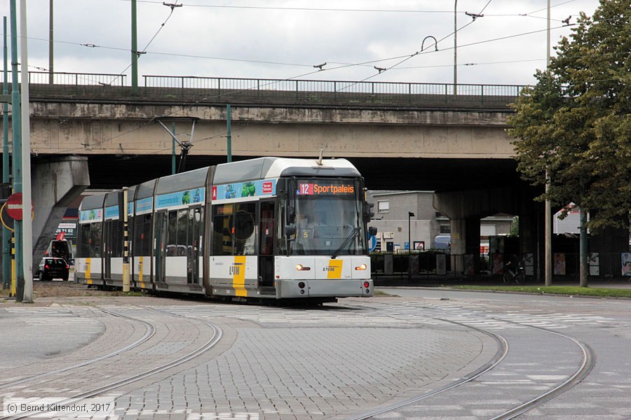 Straßenbahn Antwerpen - 7249
/ Bild: antwerpen7249_bk1708210180.jpg Straßenbahn Antwerpen - 7249
/ Bild: antwerpen7249_bk1708210180.jpg