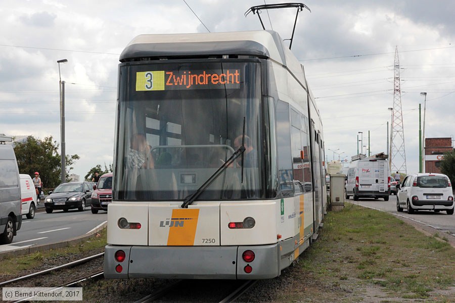 Straßenbahn Antwerpen - 7250
/ Bild: antwerpen7250_bk1708210217.jpg Straßenbahn Antwerpen - 7250
/ Bild: antwerpen7250_bk1708210217.jpg