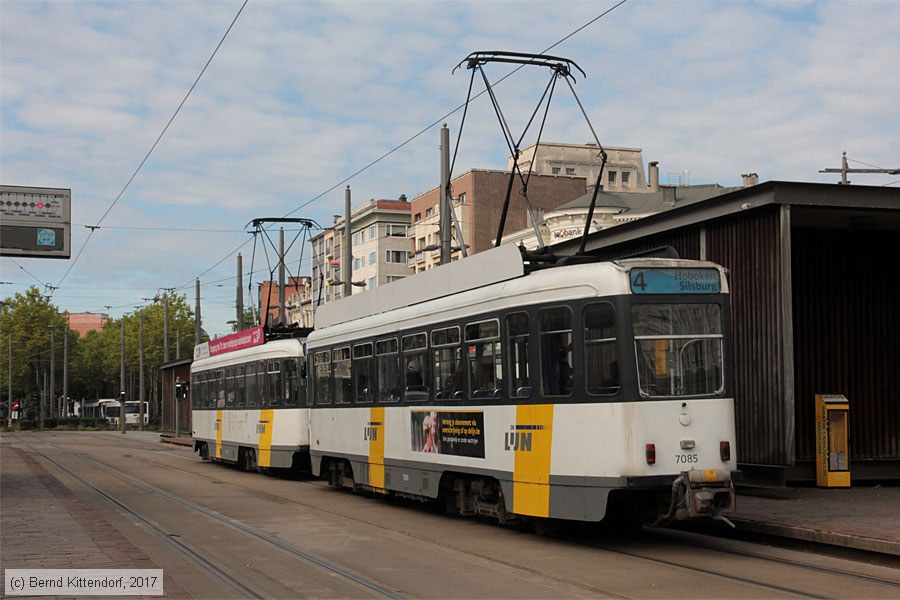 Straßenbahn Antwerpen - 7085
/ Bild: antwerpen7085_bk1708220047.jpg Straßenbahn Antwerpen - 7085
/ Bild: antwerpen7085_bk1708220047.jpg
