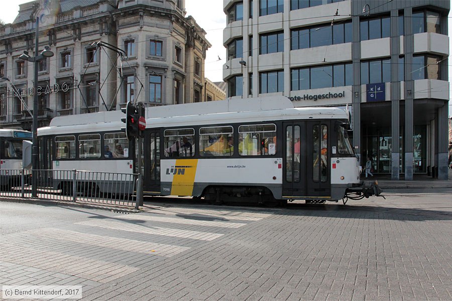 Straßenbahn Antwerpen - 7098
/ Bild: antwerpen7098_bk1708210096.jpg