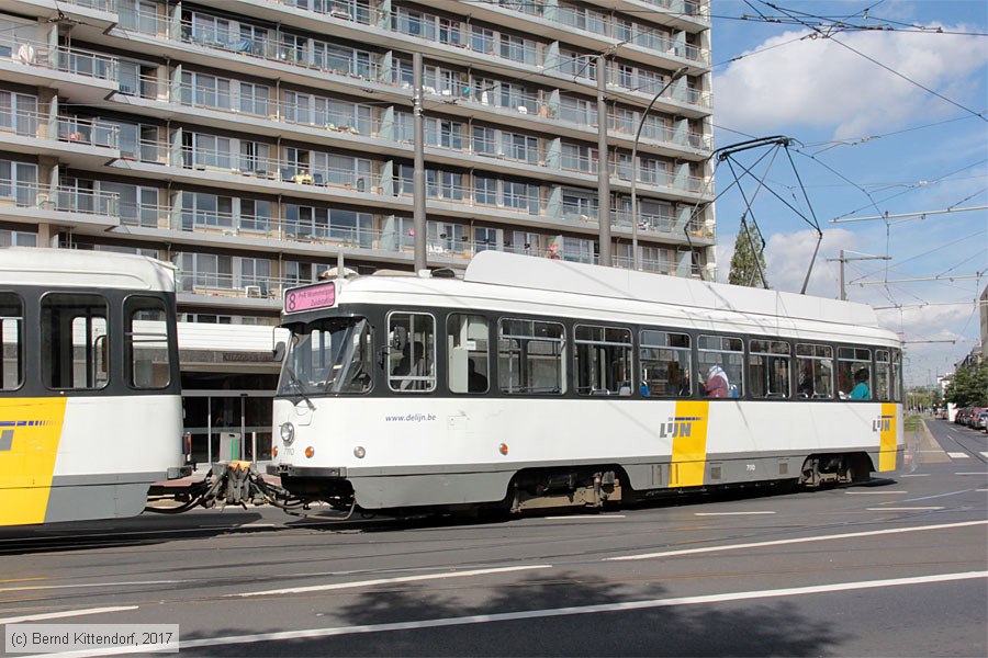 Straßenbahn Antwerpen - 7110
/ Bild: antwerpen7110_bk1708220109.jpg Straßenbahn Antwerpen - 7110
/ Bild: antwerpen7110_bk1708220109.jpg