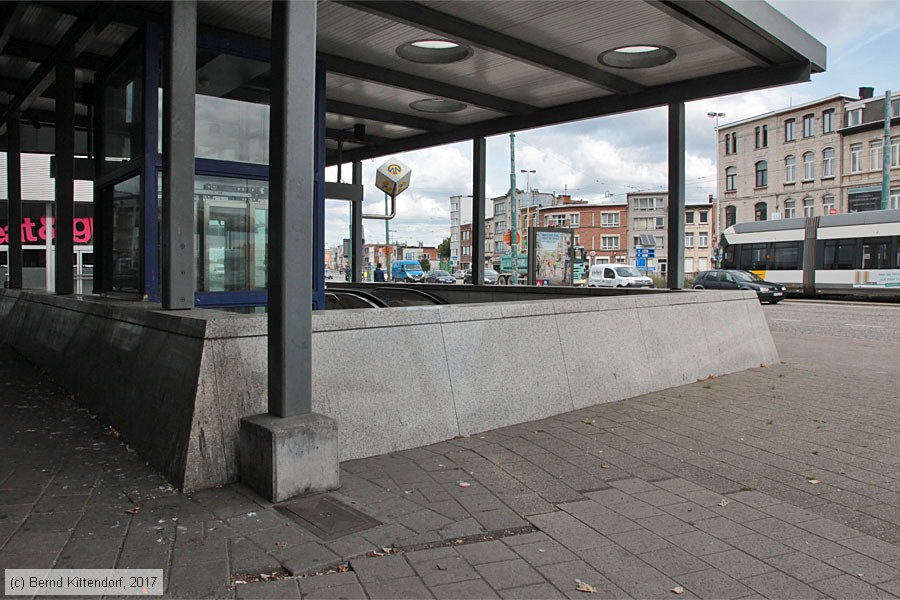 Straßenbahn Antwerpen - Anlagen
/ Bild: antwerpenanlagen_bk1708210187.jpg Straßenbahn Antwerpen - Anlagen
/ Bild: antwerpenanlagen_bk1708210187.jpg