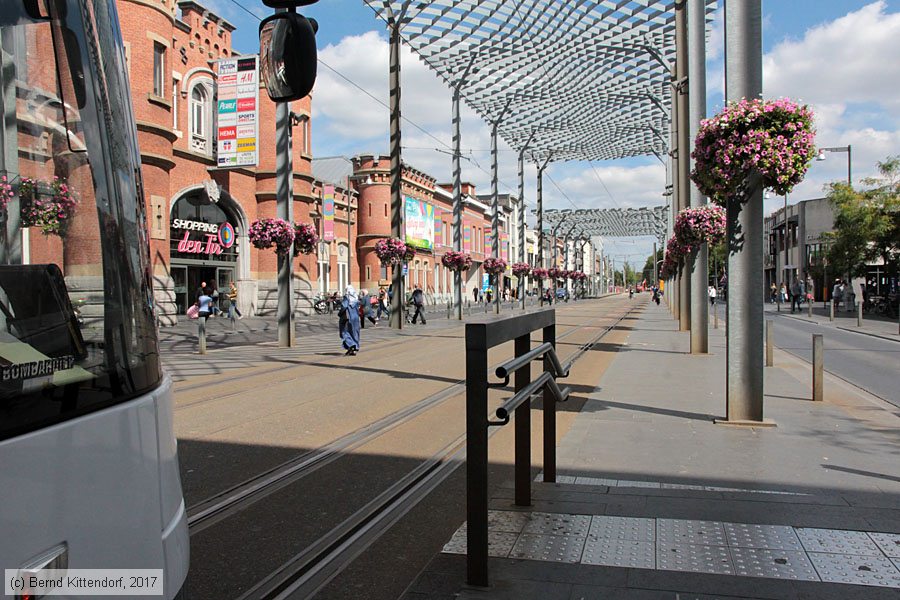 Straßenbahn Antwerpen - Anlagen
/ Bild: antwerpenanlagen_bk1708220155.jpg Straßenbahn Antwerpen - Anlagen
/ Bild: antwerpenanlagen_bk1708220155.jpg