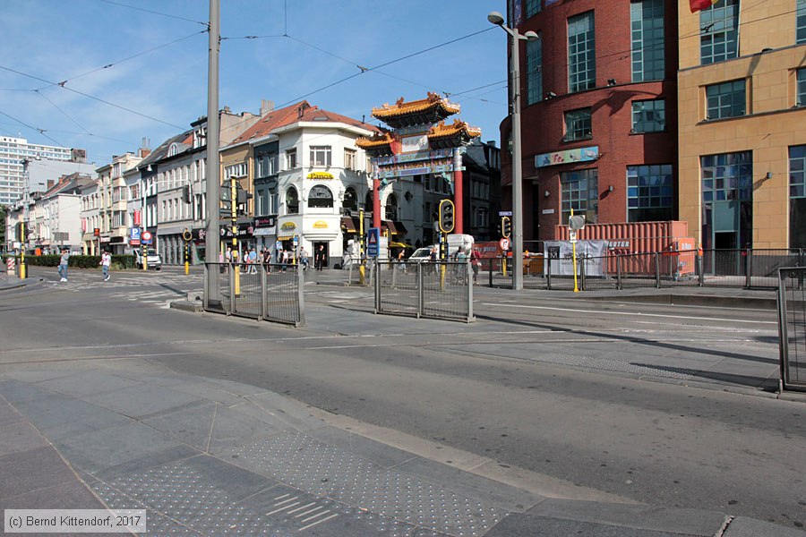 Straßenbahn Antwerpen - Anlagen
/ Bild: antwerpenanlagen_bk1708230014.jpg Straßenbahn Antwerpen - Anlagen
/ Bild: antwerpenanlagen_bk1708230014.jpg