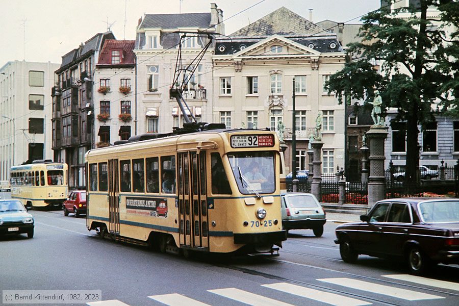 Straßenbahn Brüssel - 7025
/ Bild: bruxelles7025_bd061306.jpg