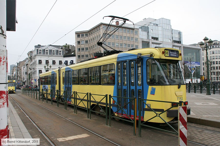 Straßenbahn Brüssel - 7742
/ Bild: bruxelles7742_bk1102250165.jpg Straßenbahn Brüssel - 7742
/ Bild: bruxelles7742_bk1102250165.jpg