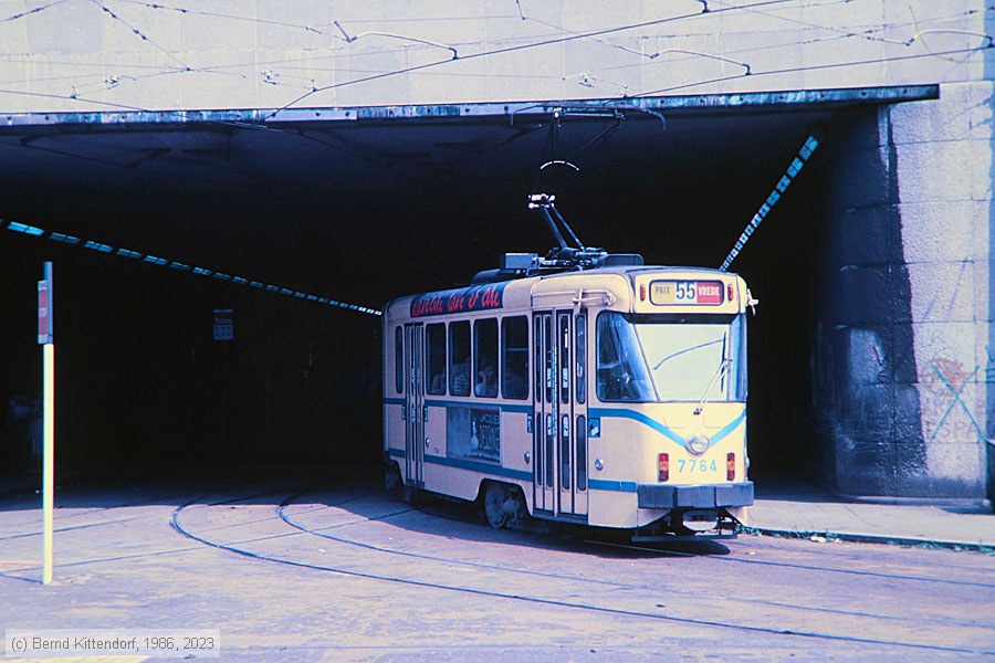 Straßenbahn Brüssel - 7764
/ Bild: bruxelles7764_bd107521.jpg Straßenbahn Brüssel - 7764
/ Bild: bruxelles7764_bd107521.jpg