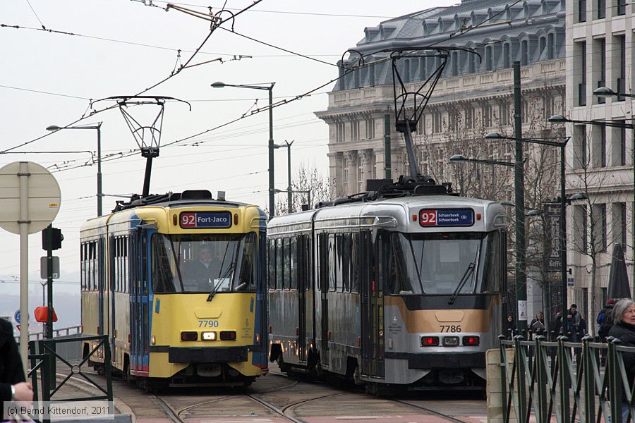 Straßenbahn Brüssel - 7786
/ Bild: bruxelles7786_bk1102250149.jpg Straßenbahn Brüssel - 7786
/ Bild: bruxelles7786_bk1102250149.jpg