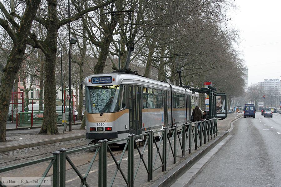 Straßenbahn Brüssel - 7910
/ Bild: bruxelles7910_bk1102250284.jpg Straßenbahn Brüssel - 7910
/ Bild: bruxelles7910_bk1102250284.jpg