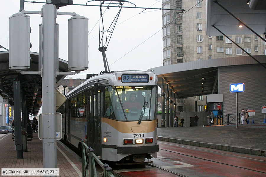 Straßenbahn Brüssel - 7910
/ Bild: bruxelles7910_cw1102250139.jpg Straßenbahn Brüssel - 7910
/ Bild: bruxelles7910_cw1102250139.jpg
