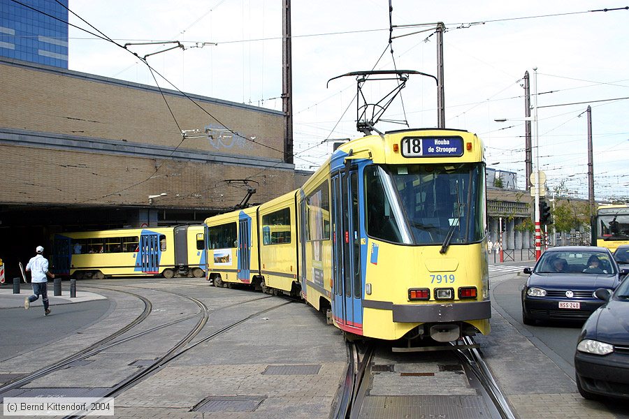 Straßenbahn Brüssel - 7919
/ Bild: bruxelles7919_e0008330.jpg Straßenbahn Brüssel - 7919
/ Bild: bruxelles7919_e0008330.jpg