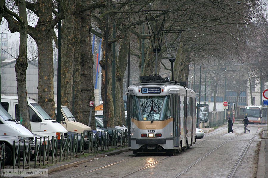 Straßenbahn Brüssel - 7935
/ Bild: bruxelles7935_bk1102250288.jpg Straßenbahn Brüssel - 7935
/ Bild: bruxelles7935_bk1102250288.jpg