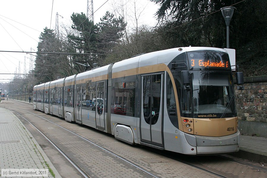 Straßenbahn Brüssel - 4016
/ Bild: bruxelles4016_bk1102210255.jpg Straßenbahn Brüssel - 4016
/ Bild: bruxelles4016_bk1102210255.jpg