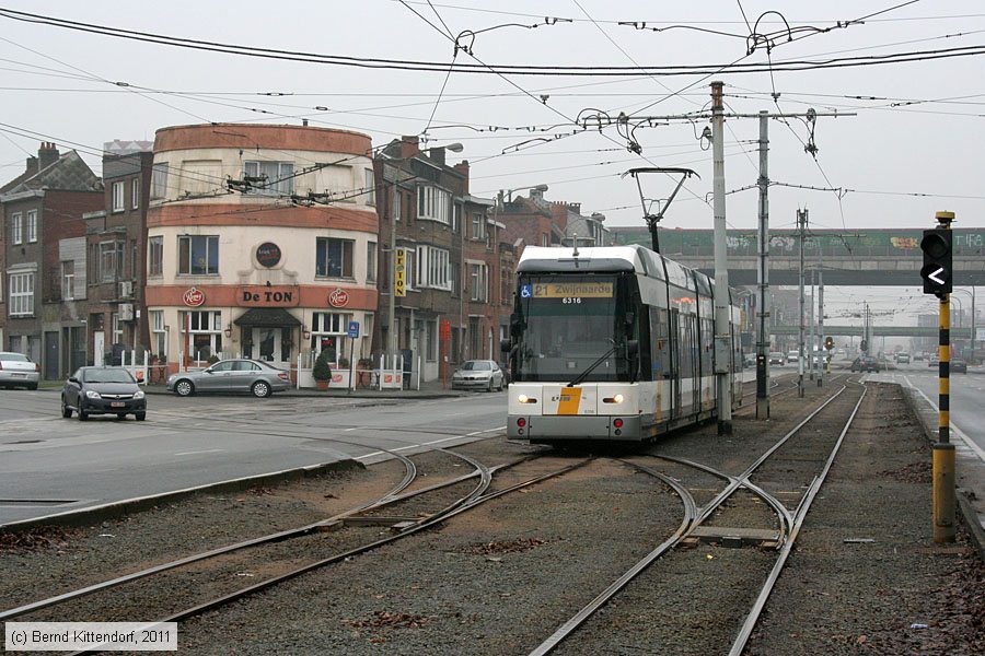 Straßenbahn Gent - 6316
/ Bild: gent6316_bk1102240097.jpg