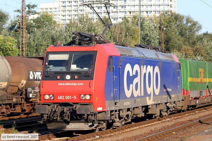 SBB Cargo - 482001-5
/ Bild: sbb4820015_bk0708300051.jpg SBB Cargo - 482001-5
/ Bild: sbb4820015_bk0708300051.jpg