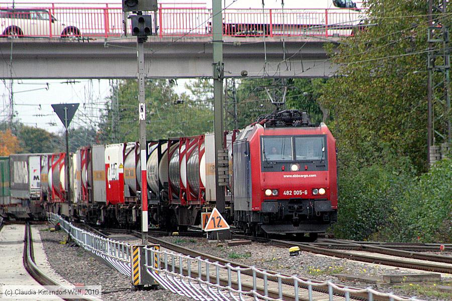 SBB Cargo - 482005-6
/ Bild: sbb4820056_cw1010200051.jpg SBB Cargo - 482005-6
/ Bild: sbb4820056_cw1010200051.jpg