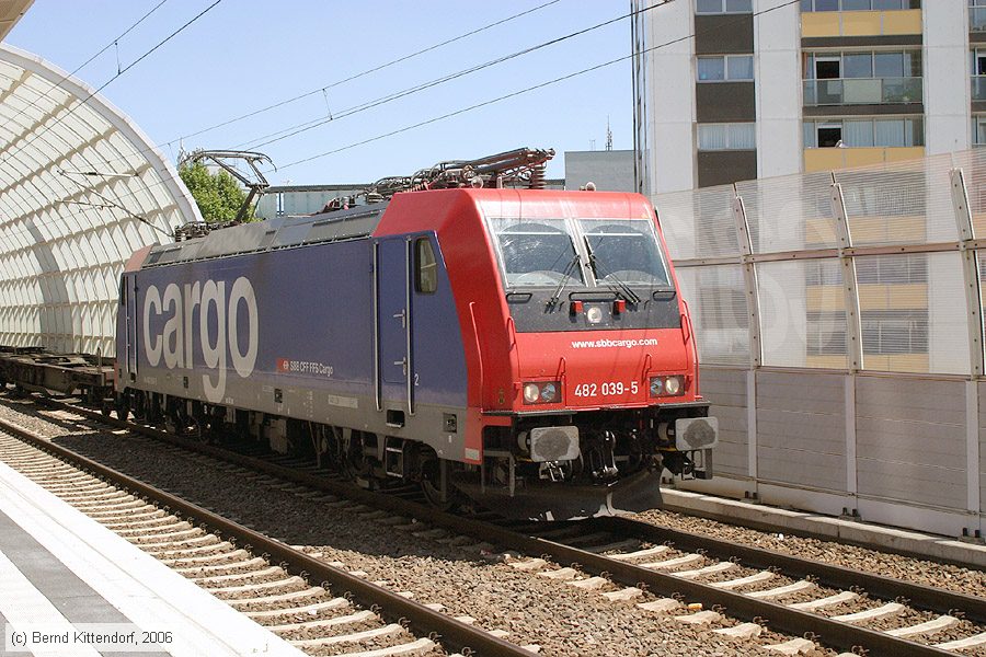 SBB Cargo - 482039-5
/ Bild: sbb4820395_bk0606120060.jpg