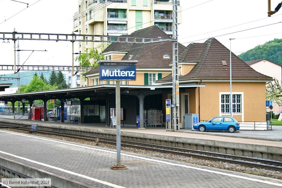 Bahnhof Muttenz
/ Bild: bfmuttenz_e0003726.jpg Bahnhof Muttenz
/ Bild: bfmuttenz_e0003726.jpg