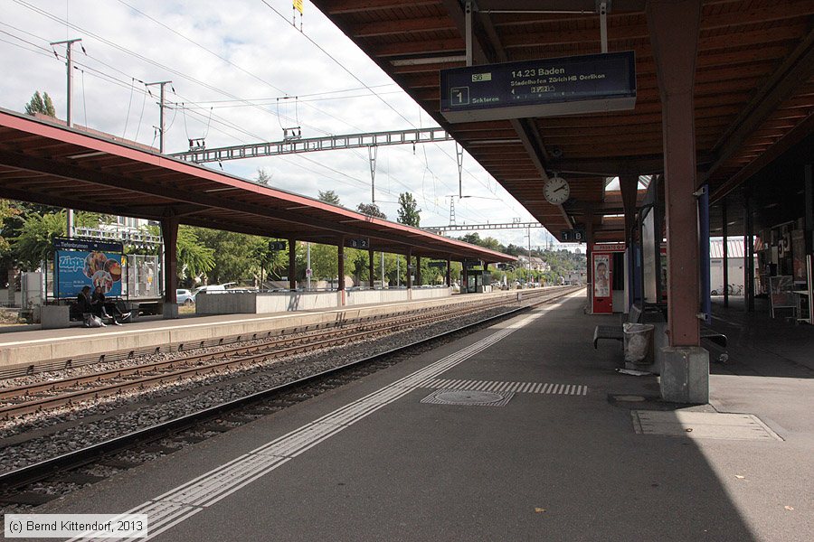 Bahnhof Zürich Tiefenbrunnen
/ Bild: bfzuerichtiefenbr_bk1309170399.jpg Bahnhof Zürich Tiefenbrunnen
/ Bild: bfzuerichtiefenbr_bk1309170399.jpg