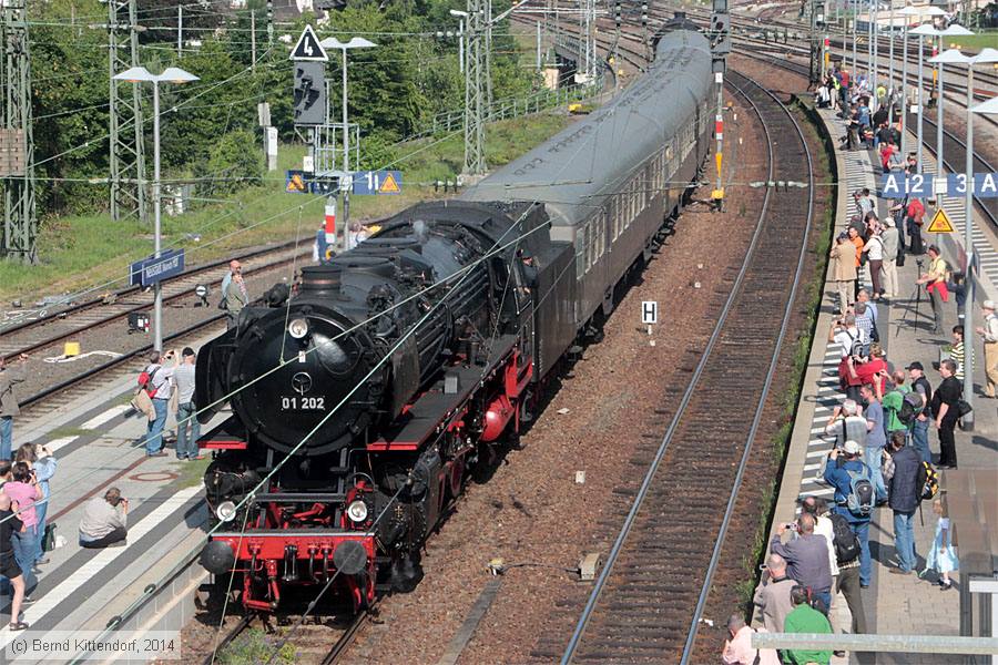 Dampflok - 01 202
/ Bild: dampf01202_bk1405310144.jpg Dampflok - 01 202
/ Bild: dampf01202_bk1405310144.jpg