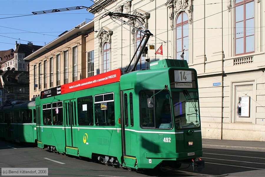 Basel - Straßenbahn - 492
/ Bild: basel492_bk0802240379.jpg Basel - Straßenbahn - 492
/ Bild: basel492_bk0802240379.jpg