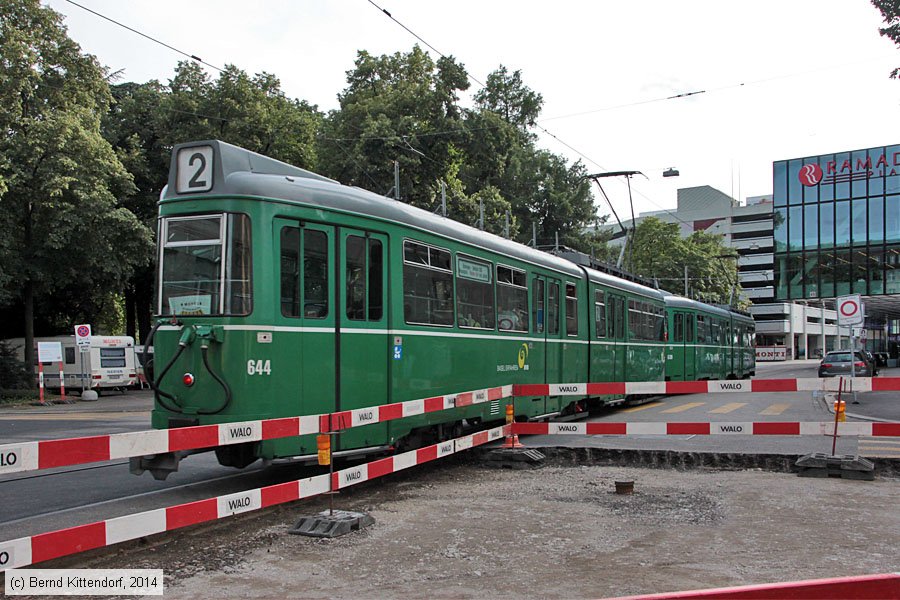 Basel - Straßenbahn - 644
/ Bild: basel644_bk1408110682.jpg Basel - Straßenbahn - 644
/ Bild: basel644_bk1408110682.jpg