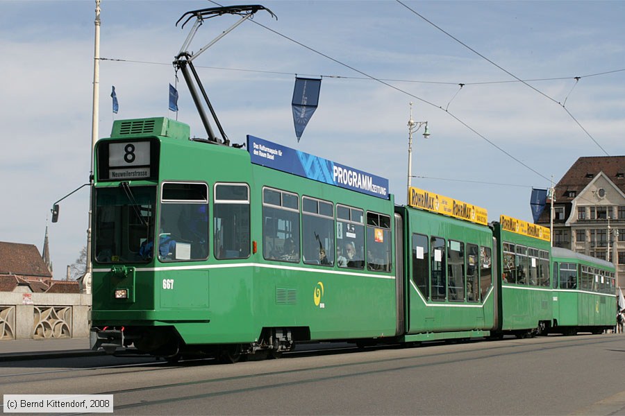 Basel - Straßenbahn - 667
/ Bild: basel667_bk0803300064.jpg