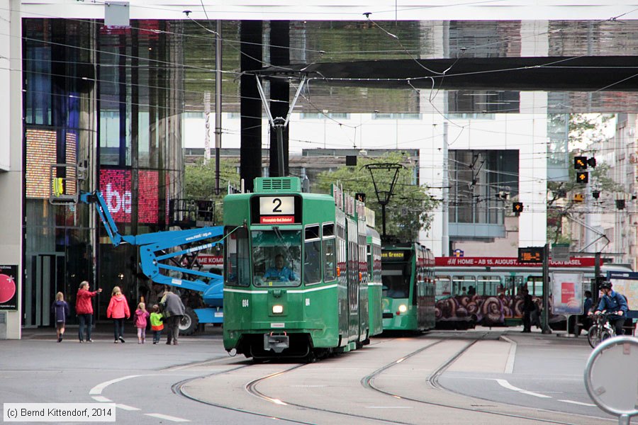 Basel - Straßenbahn - 684
/ Bild: basel684_bk1408110131.jpg