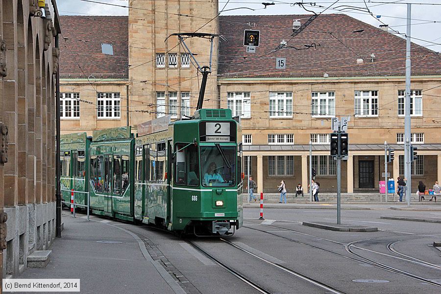 Basel - Straßenbahn - 686
/ Bild: basel686_bk1408110684.jpg