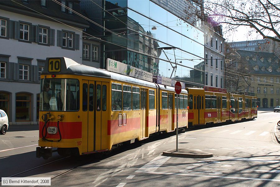 Basel - BLT - 107
/ Bild: basel107_bk0802240397.jpg Basel - BLT - 107
/ Bild: basel107_bk0802240397.jpg