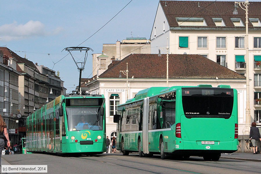 Basel - Straßenbahn - 302
/ Bild: basel302_bk1408110668.jpg Basel - Straßenbahn - 302
/ Bild: basel302_bk1408110668.jpg