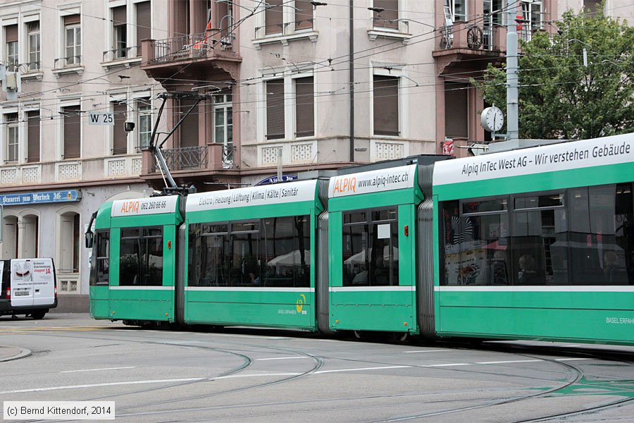 Basel - Straßenbahn - 313
/ Bild: basel313_bk1408110150.jpg