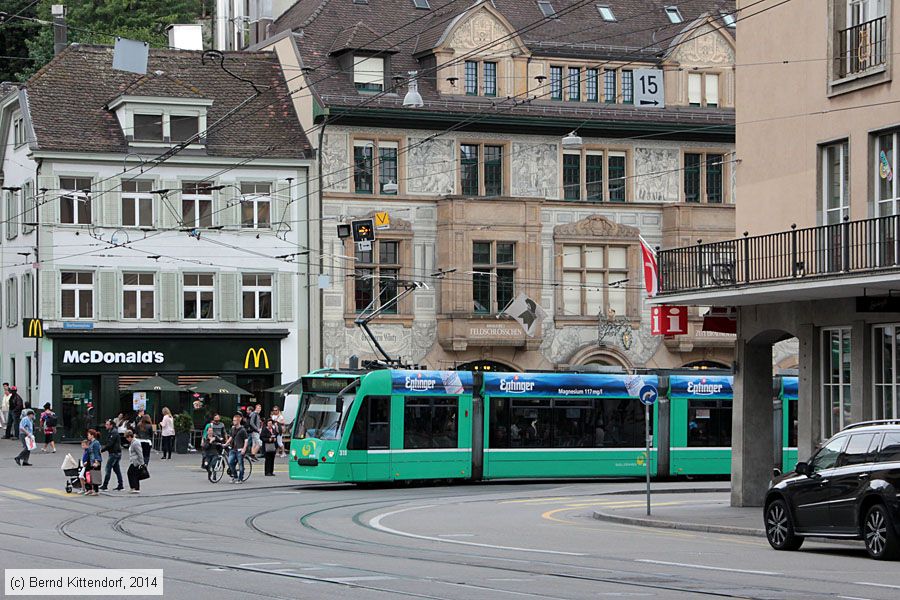 Basel - Straßenbahn - 319
/ Bild: basel319_bk1408110585.jpg