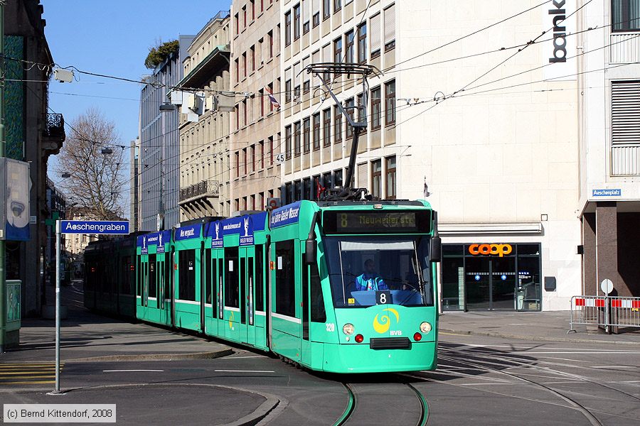 Basel - Straßenbahn - 320
/ Bild: basel320_bk0802240265.jpg