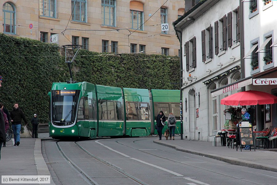Basel - Straßenbahn - 5008
/ Bild: basel5008_bk1701270075.jpg