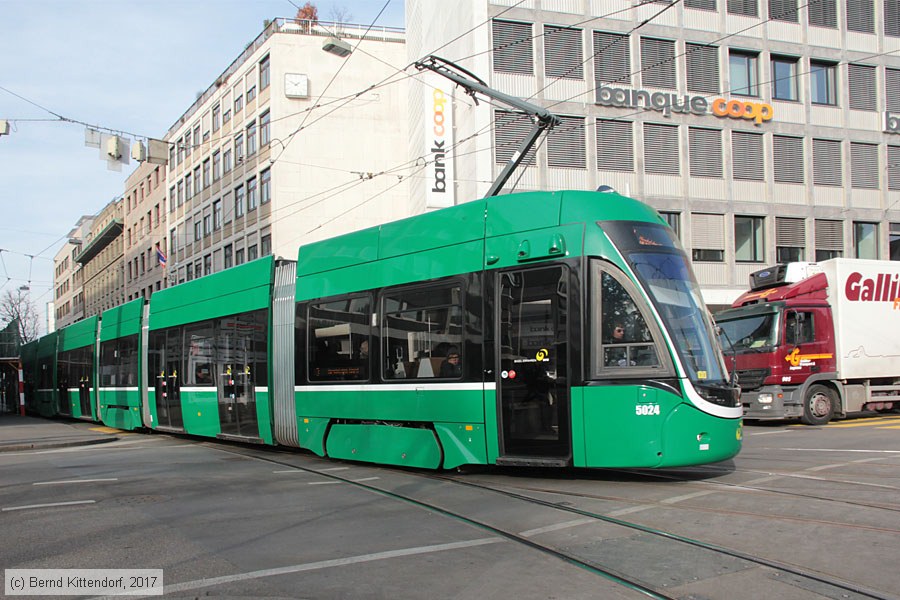 Basel - Straßenbahn - 5024
/ Bild: basel5024_bk1701270141.jpg