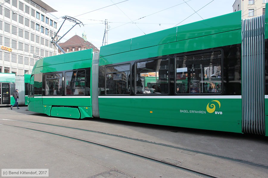 Basel - Straßenbahn - 5033
/ Bild: basel5033_bk1701270120.jpg