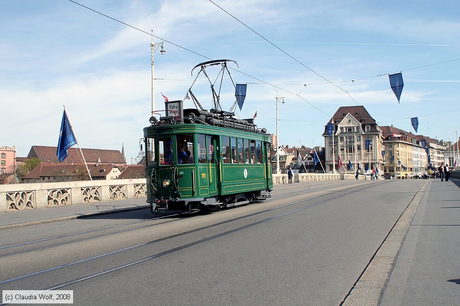 Basel - Straßenbahn - 215
/ Bild: basel215_cw0803300073.jpg
