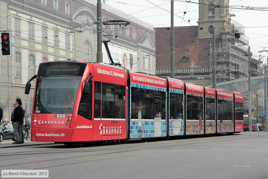 Bern - Straßenbahn - 654
/ Bild: bern654_bk1310020147.jpg