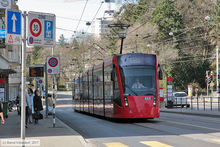 Bern - Straßenbahn - 669
/ Bild: bern669_bk1703290150.jpg