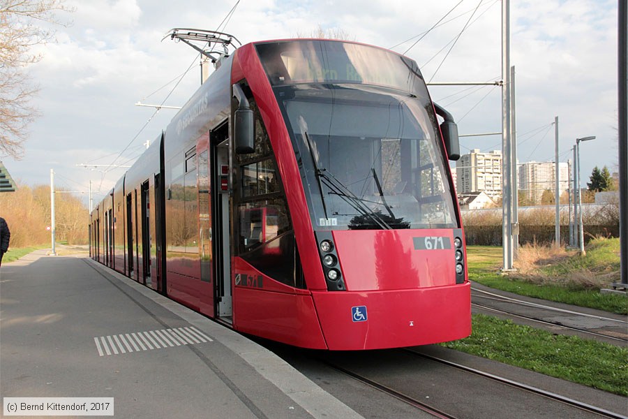 Bern - Straßenbahn - 671
/ Bild: bern671_bk1703280403.jpg