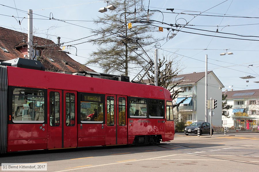 Bern - Straßenbahn - 742
/ Bild: bern742_bk1703290112.jpg