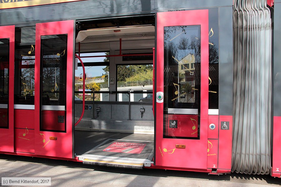 Bern - Straßenbahn - 756
/ Bild: bern756_bk1703290071.jpg