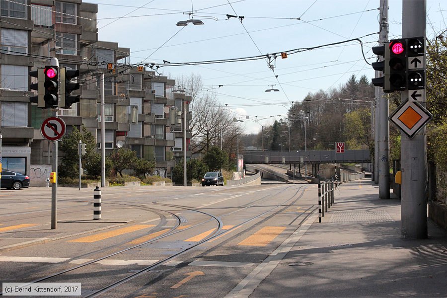 Bern - Straßenbahn - Anlagen
/ Bild: bernanlagen_bk1703290092.jpg Bern - Straßenbahn - Anlagen
/ Bild: bernanlagen_bk1703290092.jpg