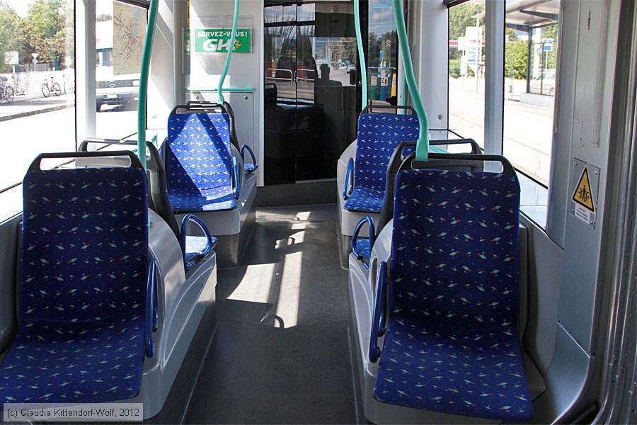 Tram Genève - 867 - Innenansicht 
/ Bild: genf867_bk1208260100.jpg